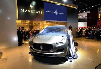 Maserati تعمل على ليفانتي سيارة الدفع الرباعي الجديدة
